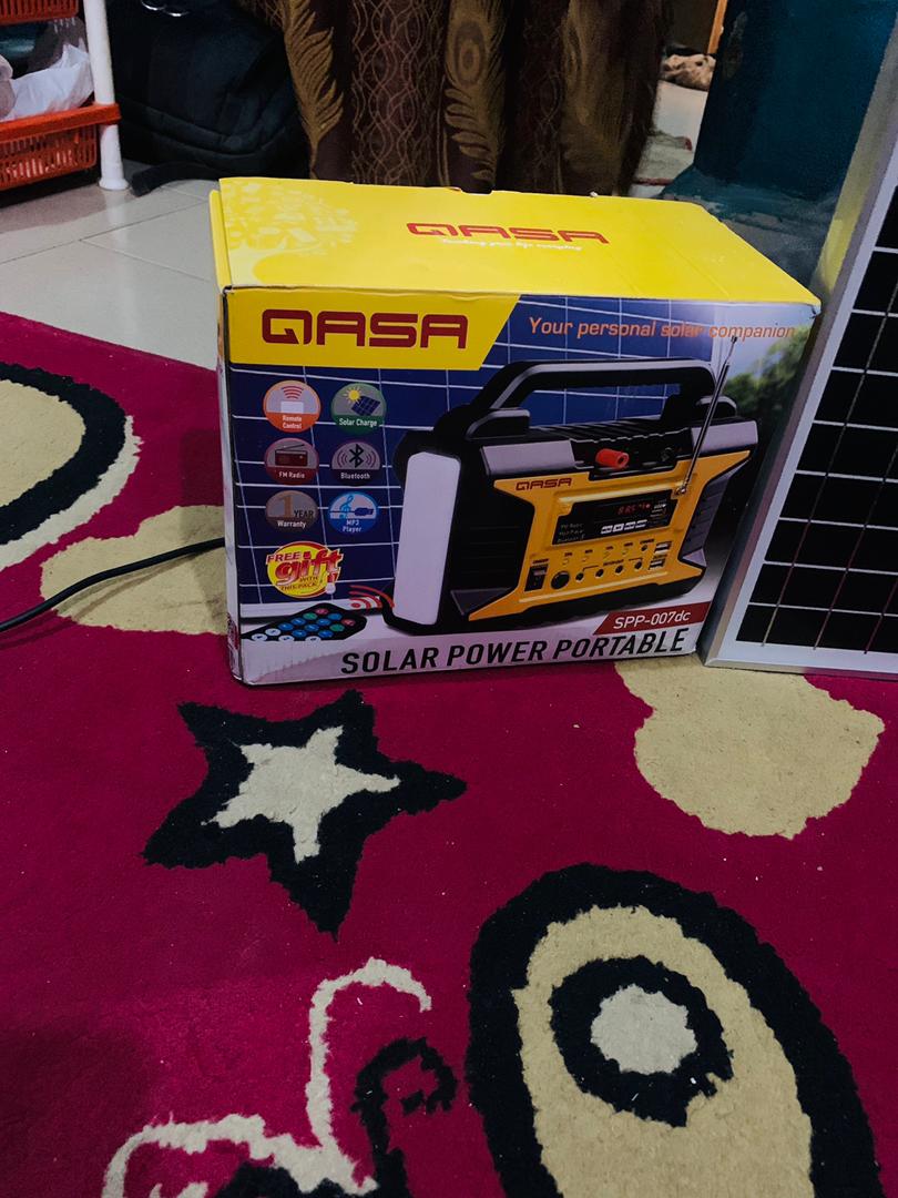 Qasa-Solar-Rechargeable-Power-Kit